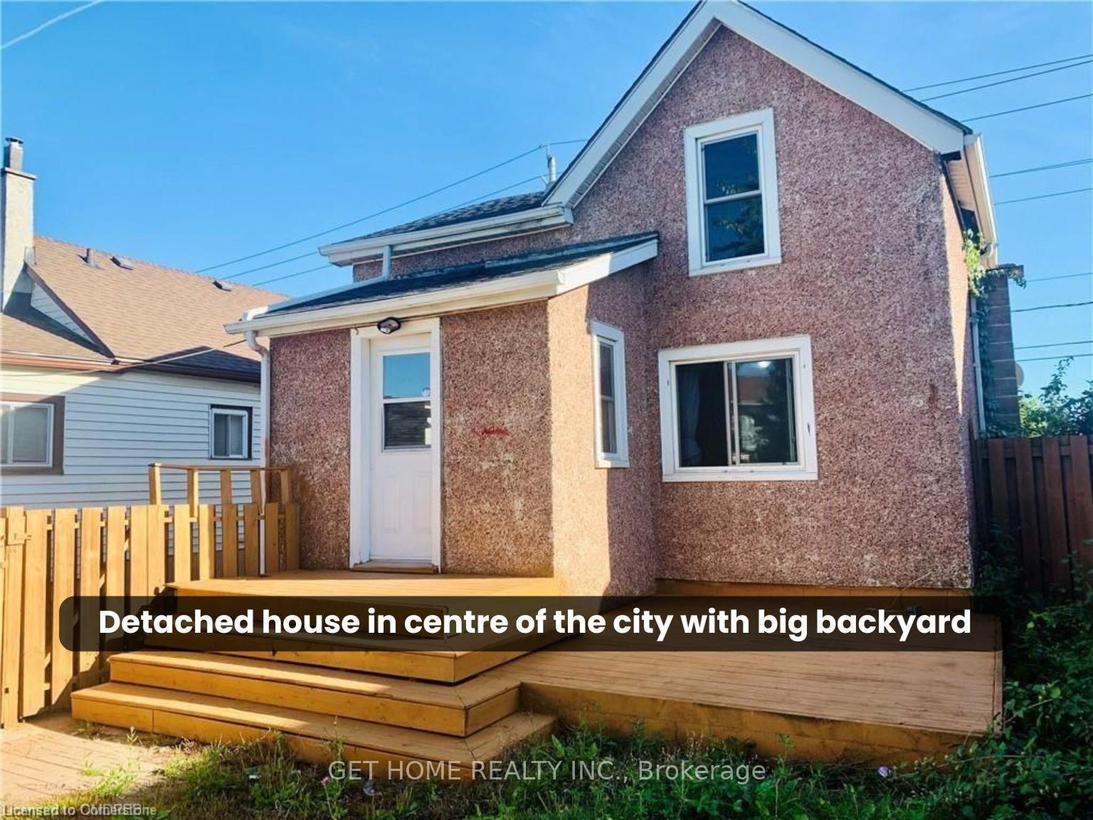 Detached House for sale at 100 Lincoln Street, Welland, Broadway, L3C 5J7 - MLS: X12132228