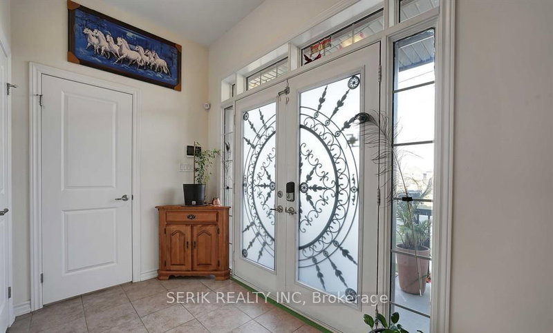 92 Scenic Ridge Gate, Brant, N3L 3E3 | Image 3