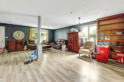 56 Victoria Ave, South Huron - Stephen image-0-4