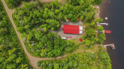 697 Curtiss Rd, Barry's Bay - Madawaska Valley image-0-4
