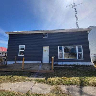 14 Division Blvd, Prince Edward County - Hillier Ward