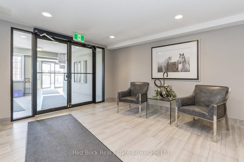 207 - 6492 Gerrie Rd, Centre Wellington, N0B 1S0 | Image 3