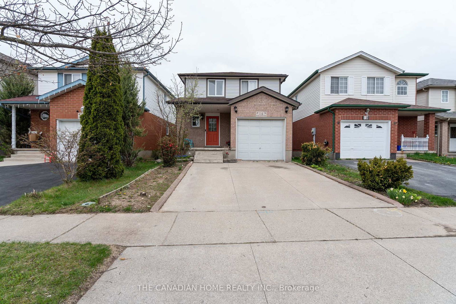 Detached House for sale at 14 Bush Clover Crescent, Kitchener, N2E 2P9 - MLS: X12132693