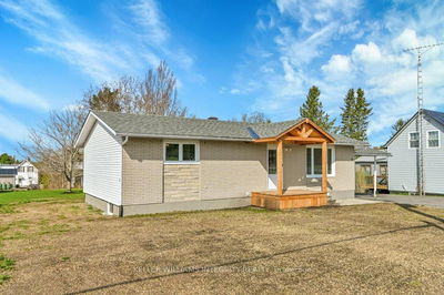 2140 Valley St, North Stormont - Moose Creek image-0-1