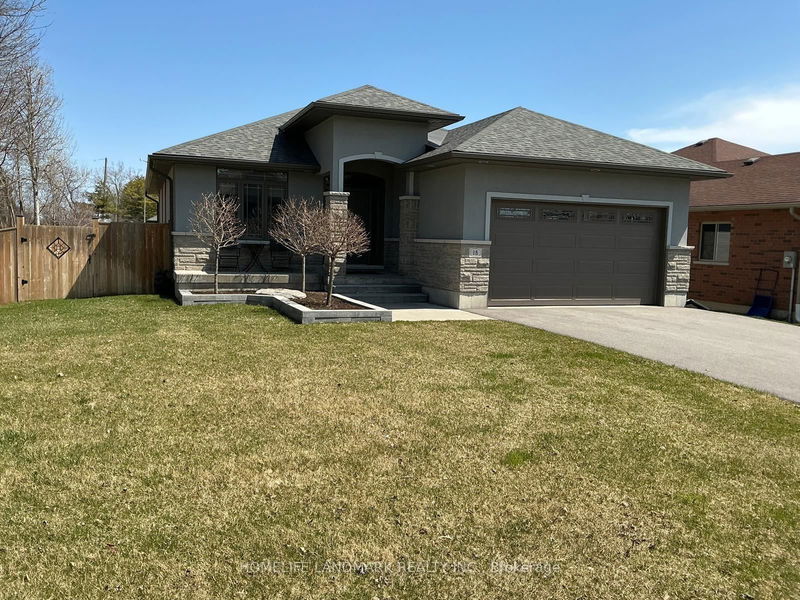 18 Lakewood Cres, Ingleside - Murray Ward image-0-0