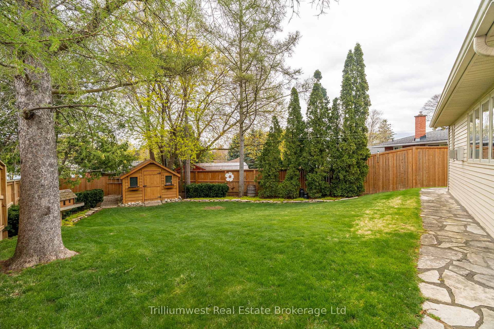 Listing Image 44