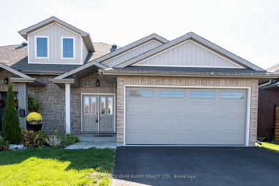 79 Cortland Crescent