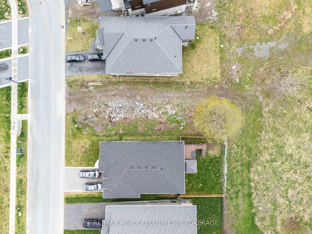 1247 Carfa Crescent