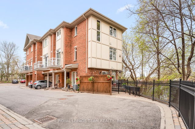 27 - 520 Queen Elizabeth Drive