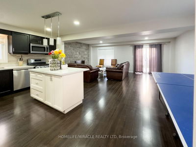 6 Pompeii St, Kitchener -  image-0-3