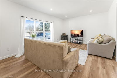 32 Enfield Cres, Brantford -  image-0-2