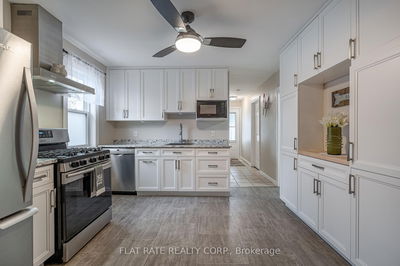 709 YOUNG St, Peterborough - Otonabee image-0-4