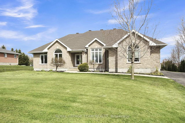 2127 Trailwood Drive