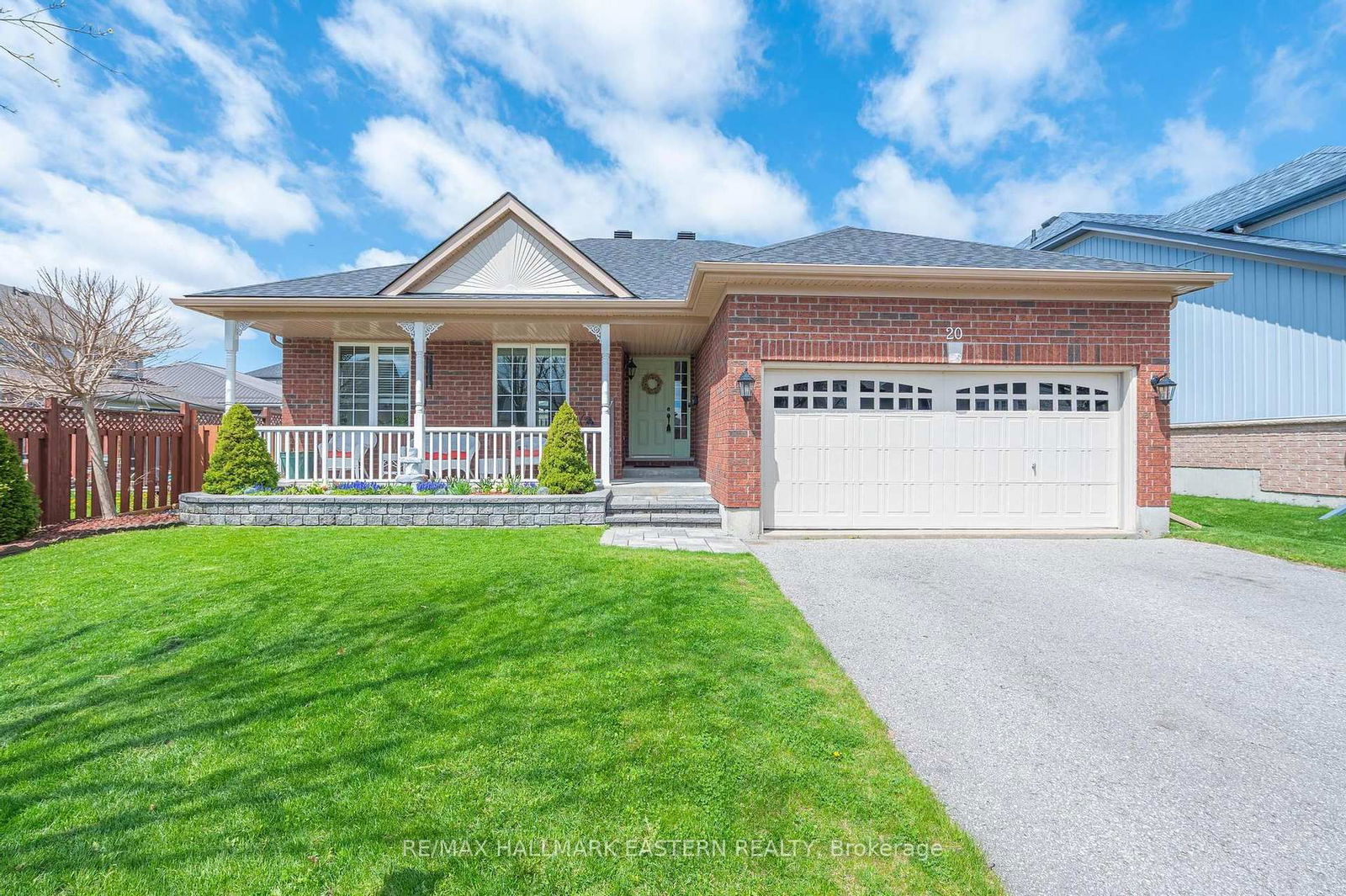 Detached House for sale at 20 Purple Dusk Drive, Kawartha Lakes, Lindsay, K9V 0B2 - MLS: X12133622
