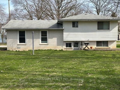 576 Simcoe St, Warwick - Watford image-0-3