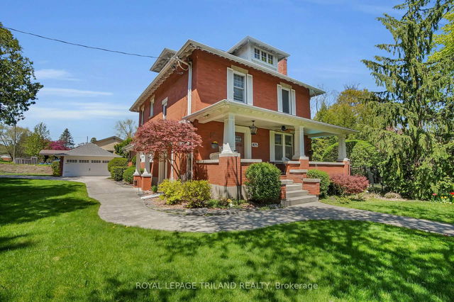 825 Riverside Drive
