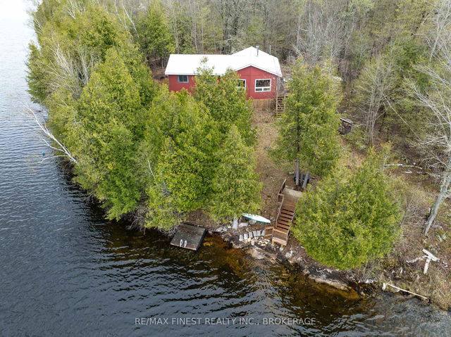 1407 St Andrews Lake Lane S