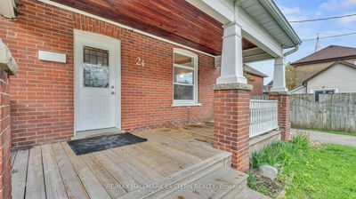 24 AYLMER St, Peterborough Central - 3 South image-0-4