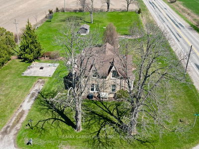 1490 Lasalle Line, St. Clair - St. Clair image-0-4