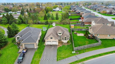 12 Hampton Ridge Dr, Belleville - Thurlow Ward image-0-3