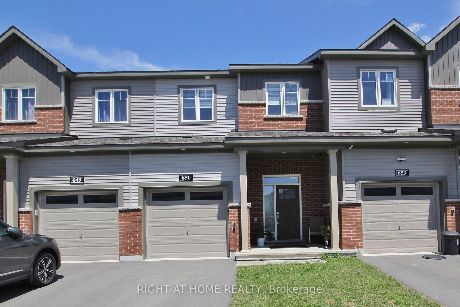 Townhouse for sale at 651 HAMSA Street, Ottawa, Barrhaven - Heritage Park, K2J 0K6 - MLS: X12134243