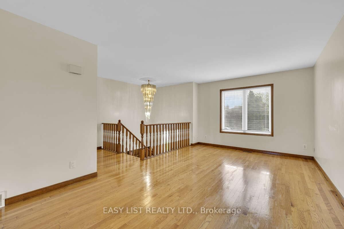 Detached House for sale at 2956 Alderbrook Drive, Windsor, N8W 5H5 - MLS: X12134312