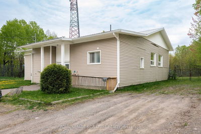 131 Cedar Heights Dr, North Bay - College Heights