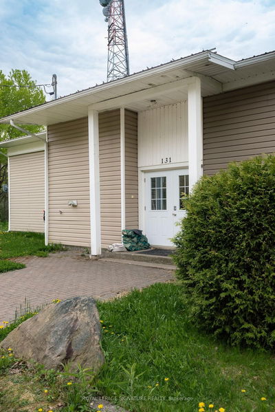 131 Cedar Heights Dr, North Bay - College Heights image-0-2