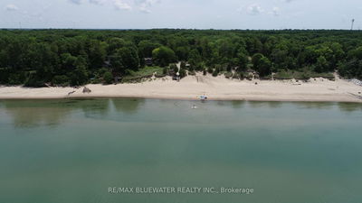 10372 Sherwood Cres, Lambton Shores - Grand Bend image-0-3
