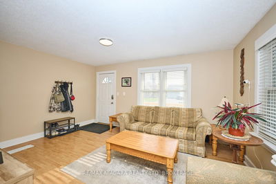527 Ferndale Ave, Fort Erie - Crescent Park image-0-3