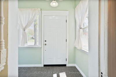 8562 Glendon Dr, Strathroy-Caradoc - Mount Brydges image-0-4
