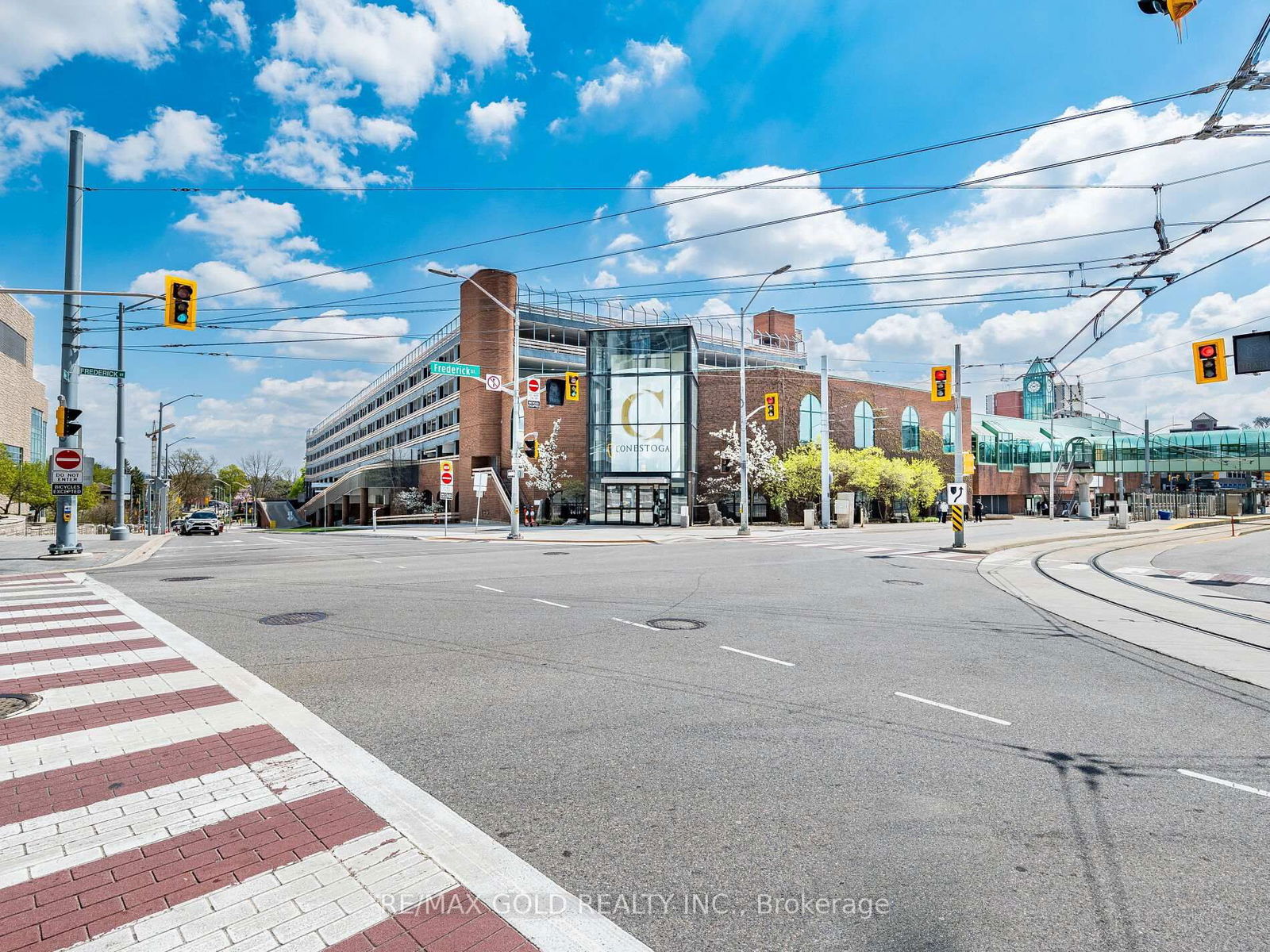 Condo for sale at 1112-60 Frederick Street, Kitchener, N2H 0C7 - MLS: X12134559