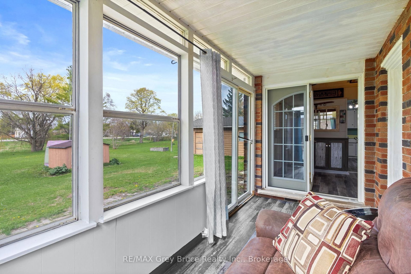 Listing Image 18