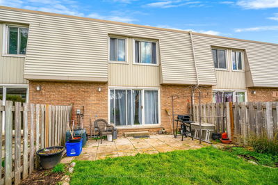 Unit 185 — 17 Old Pine Tr, St. Catharines - Carlton/Bunting image-0-3