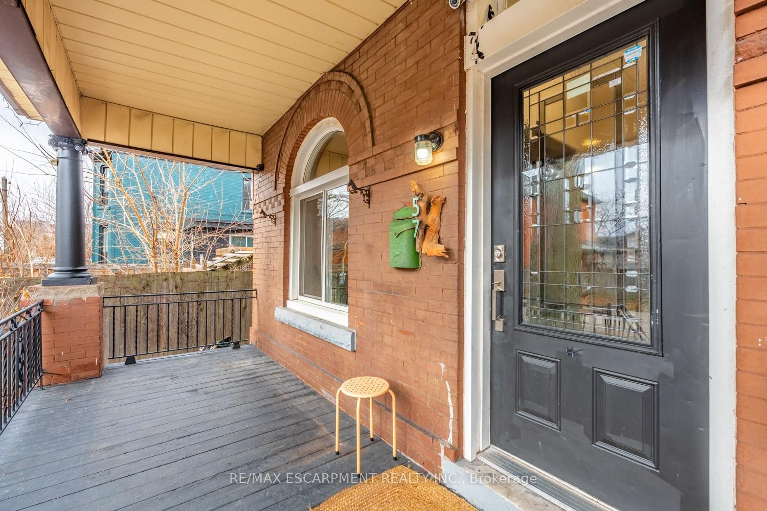 Listing Image 3