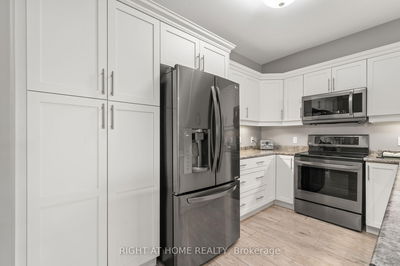 98 Spruce Gdns, Belleville - Belleville Ward image-0-4