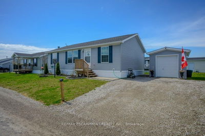 9 Copper Beech Dr, Haldimand - Nanticoke image-0-1