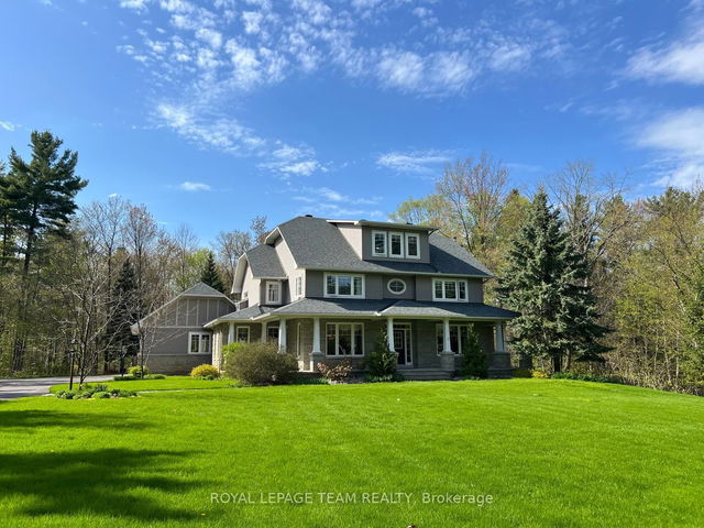 38 Roycroft Way