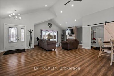 9517 County Road 42 Rd, Rideau Lakes - Rideau Lakes (North Crosby) Twp image-0-3