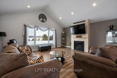 9517 County Road 42 Rd, Rideau Lakes - Rideau Lakes (North Crosby) Twp image-0-4