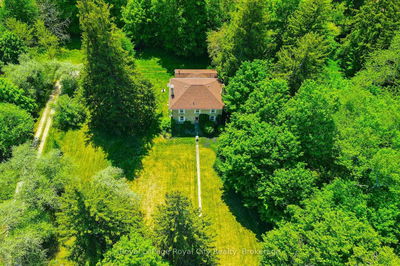 935 Scotland St, Centre Wellington - Fergus image-0-3