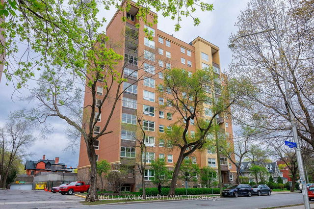 401 - 373 Laurier Avenue
