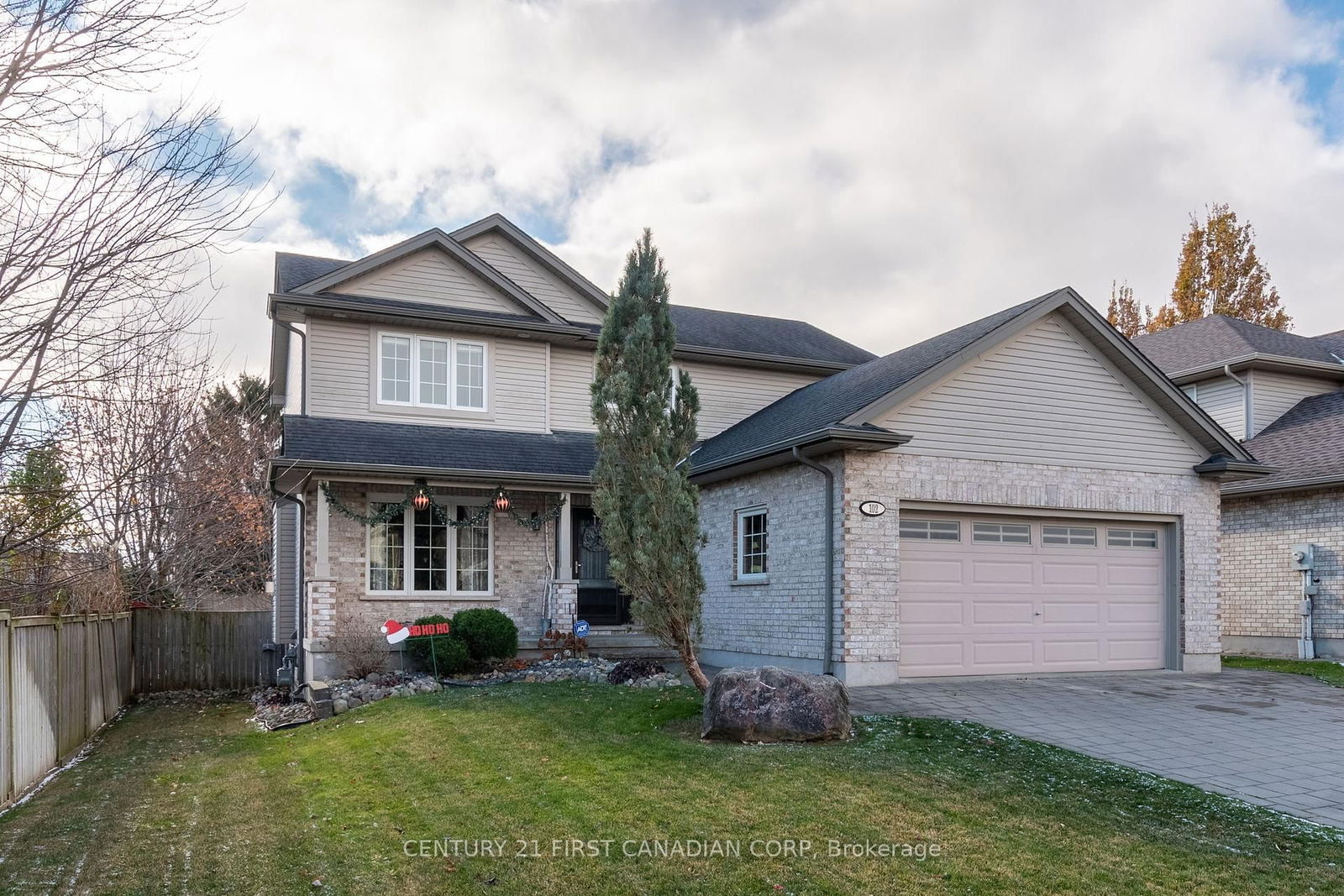 Detached House for sale at 102 Steven Street, Strathroy-Caradoc, NE, N7G 4K9 - MLS: X12135128