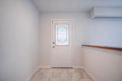 2300 Fountain St, Cambridge -  image-0-4