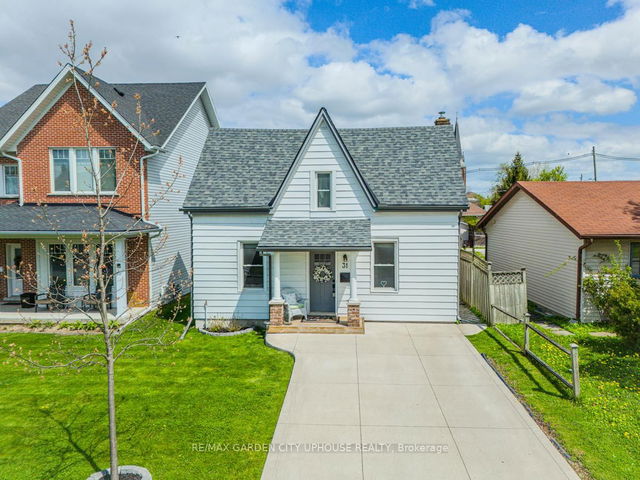 31 Almond Street