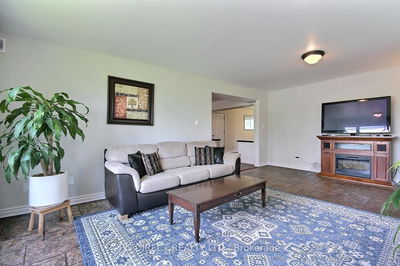 562 County Road 28, Prince Edward County - Ameliasburg Ward image-0-4