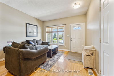 213 Frederick Crt, East Zorra-Tavistock - Tavistock image-0-4