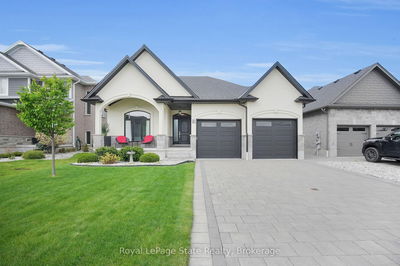 18 Kemp Cres, Strathroy-Caradoc - NE image-0-2