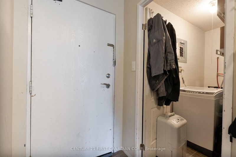 Room1
