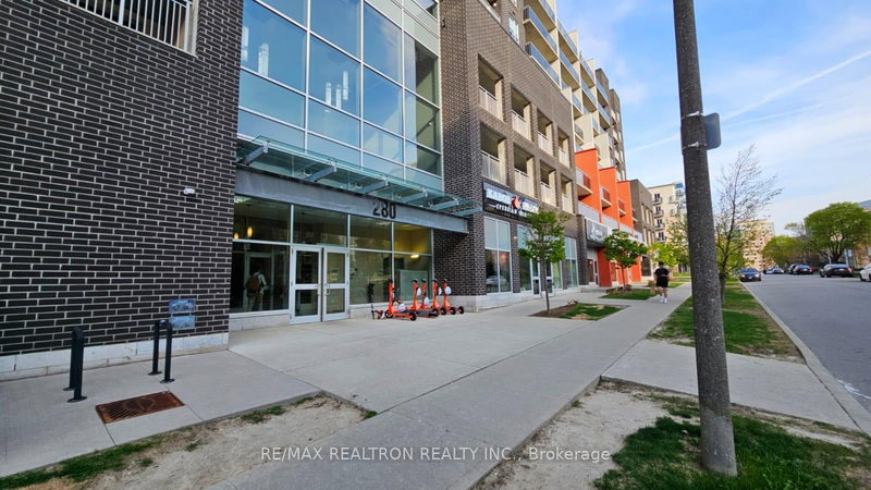 719 - 280 Lester St, Waterloo, N2L 3W5 | Image 2